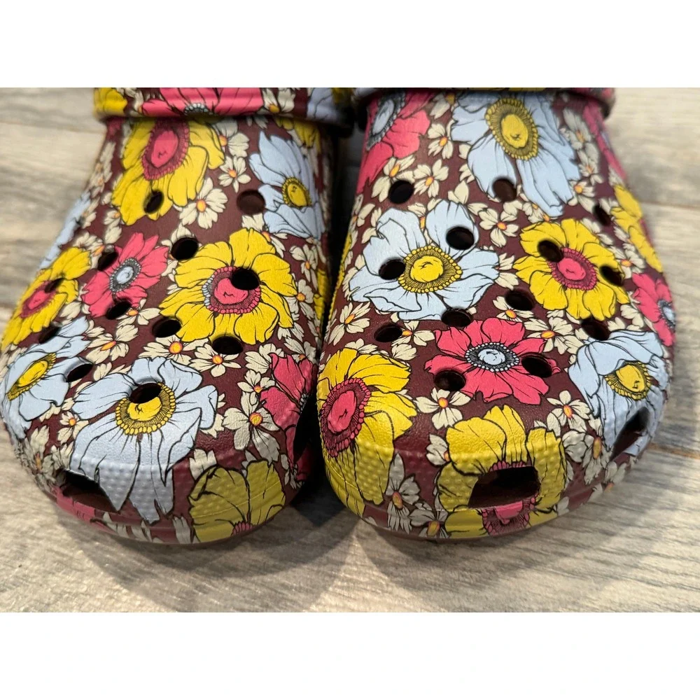Crocs Retro Floral Clogs 13 Mens‎ Classic Shoes 208954 Slip Ons Mules NWOT
